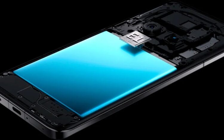 Именно кремний-углеродная технология помогла производителям научиться делать смартфоны с батареей 10000 мАч в тонком корпусе. Фото.