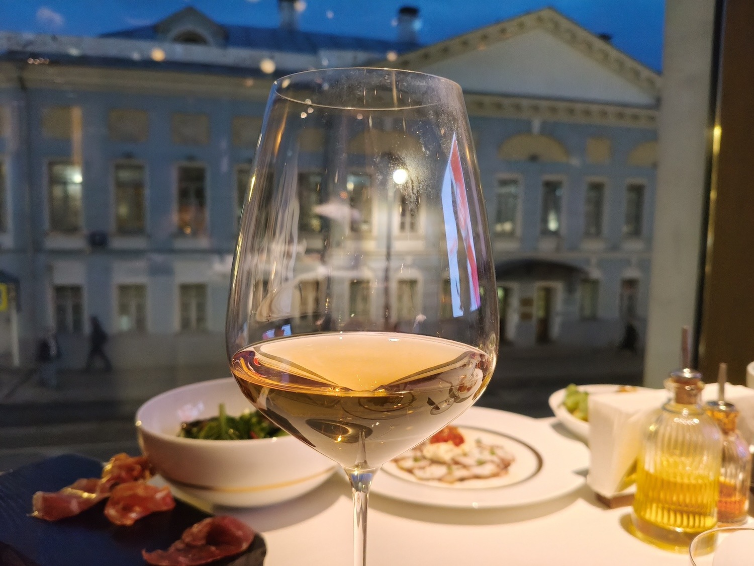 Смартфон, который работает 4 дня от одной зарядки. Обзор realme P4 Power 5G.. Как снимает камера realme P4 Power.. Фото.