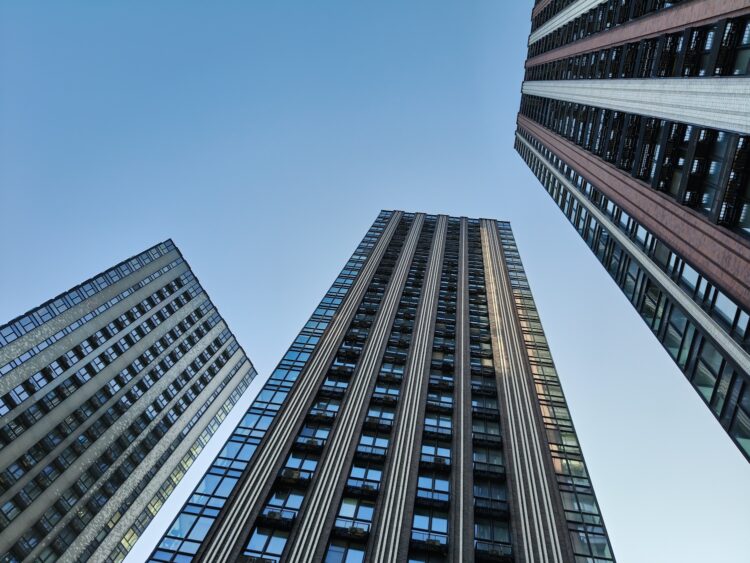 Смартфон, который работает 4 дня от одной зарядки. Обзор realme P4 Power 5G.. Как снимает камера realme P4 Power.. Фото.