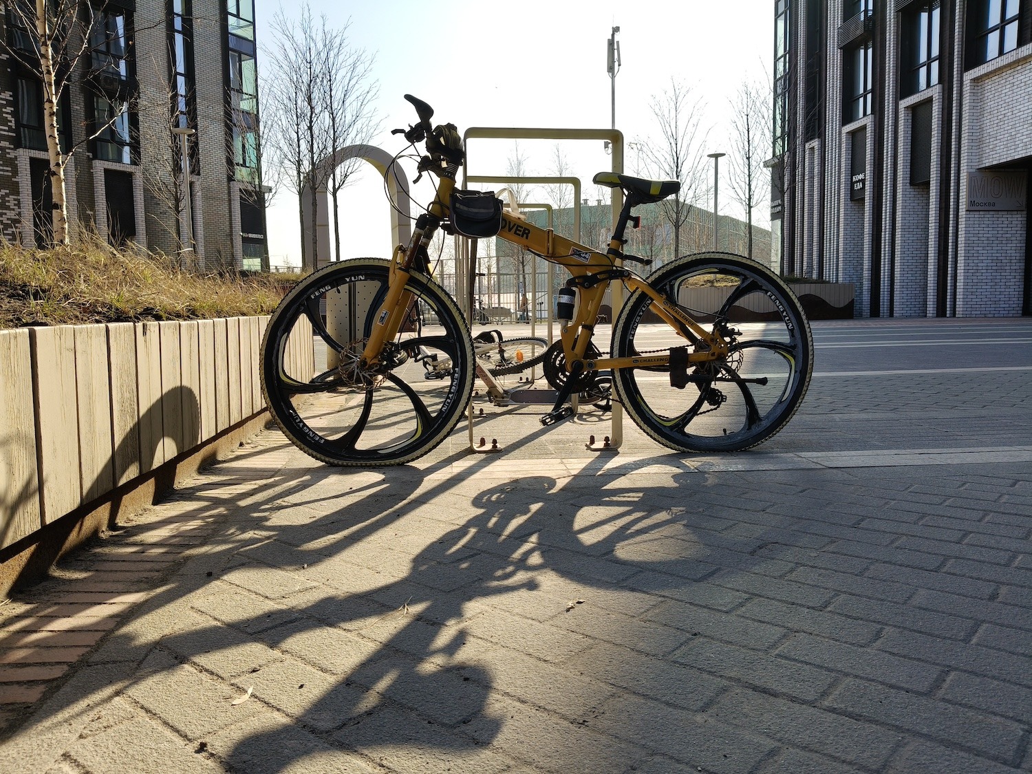 Смартфон, который работает 4 дня от одной зарядки. Обзор realme P4 Power 5G.. Как снимает камера realme P4 Power.. Фото.