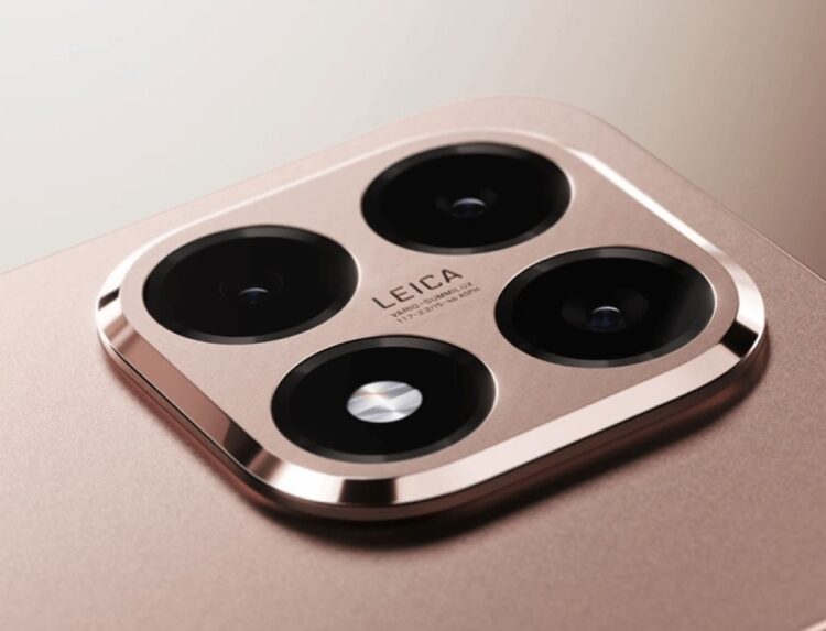 Очевидно, что смартфоны вновь получат камеры Leica. Фото.