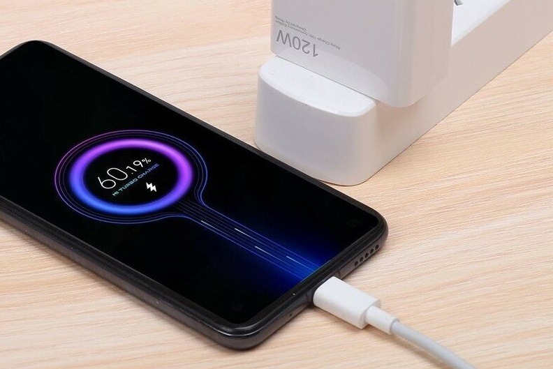 Быстрая зарядка не настолько вредна, чтобы об этом сильно переживать. Изображение: Xiaomi. Фото.