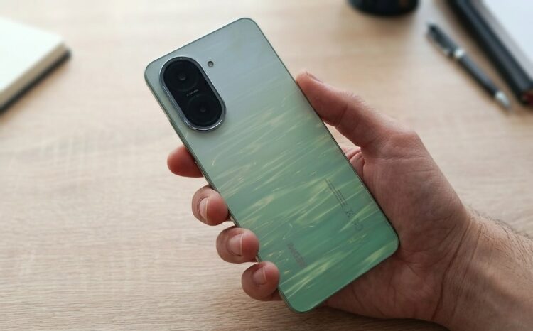 Заряжается этот смартфон реально долго. Фото.