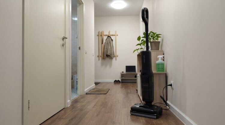 Вертикальная модель high-класса. Фото.