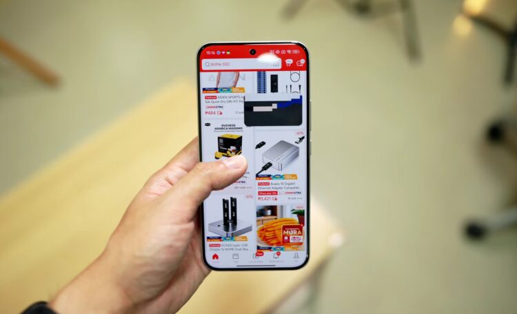 Помогаю выбрать лучший смартфон для работы. Изображение: Renzo Claros — Tech & Cameras. Фото.