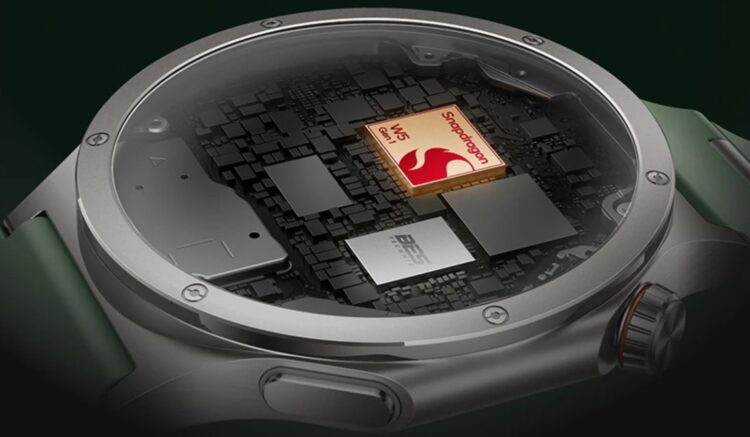 Секрет производительность часов OnePlus Watch 4 — в наличии двух чипов. Фото.