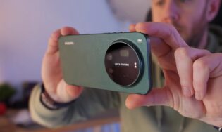 Это камерофон, от которого реально можно обалдеть. Изображение: Mark Ellis Reviews