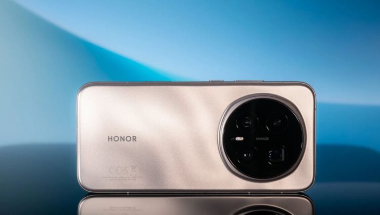 Как вариант — флагман от Honor, заслуживший массу положительных отзывов. Фото.