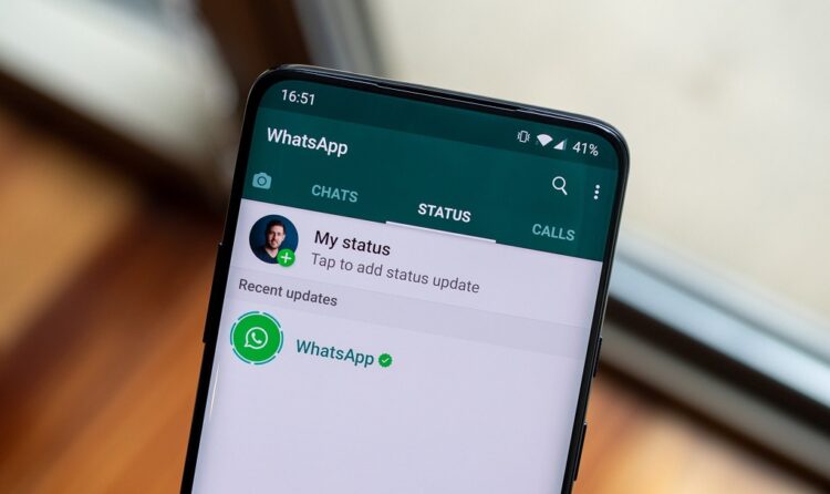 Статусы есть почти во всех мессенджерах, но не в MAX. Изображение: androidcentral.com. Фото.