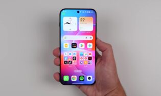 10 самых популярных смартфонов среди наших читателей