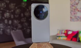 vivo X300 Ultra появился в России и уже продается с 50-процентной скидкой