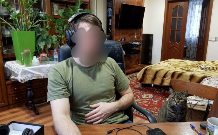 Камера снимает очень качественно — встроенные в ноутбуках ей в подметки не годятся. Фото.