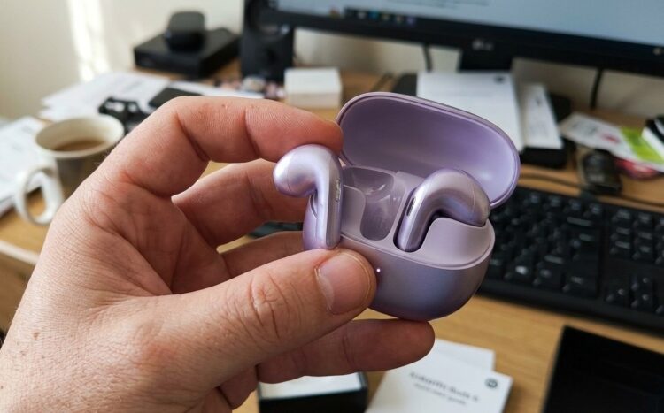 Самые крутые наушники Xiaomi залетели на AliExpress — стоит ли покупать Xiaomi Buds 6. Самые крутые наушники Xiaomi залетели на AliExpress — стоит ли покупать Xiaomi Buds 6. Фото.