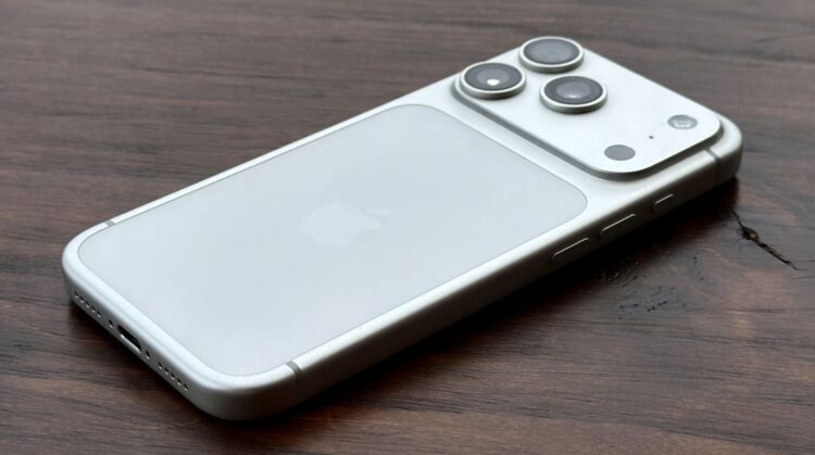Очевидно. что iPhone 17 Pro идеален для любых задач. Фото.