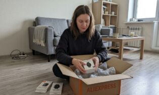 Лучшие фитнес-браслеты и смарт-часы за свои деньги. Есть модели за 2к рублей. Фото.