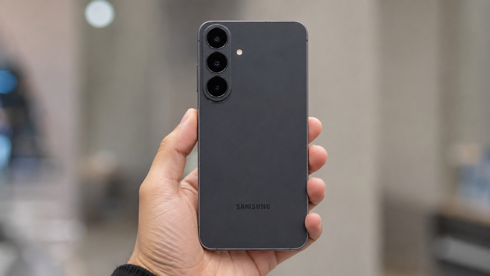 Samsung выпускает недорогой флагман Galaxy S26 FE: характеристики, дата выхода и цены в России