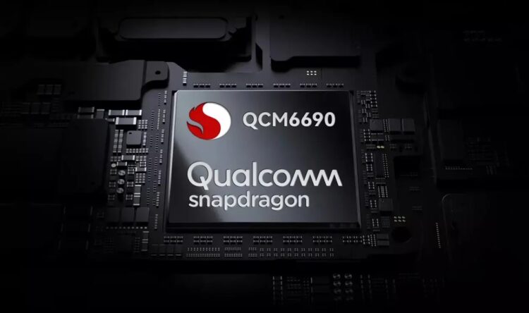 Смартфон работает на эксклюзивном процессоре Qualcomm. Фото.