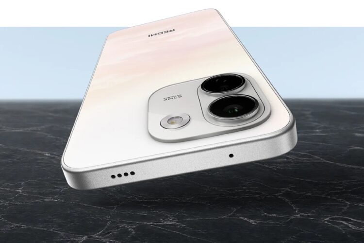 Смартфон получил укреплённый корпус. Изображение: Xiaomi. Фото.