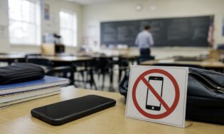 Готовьтесь к запрету на смартфоны с 1 сентября