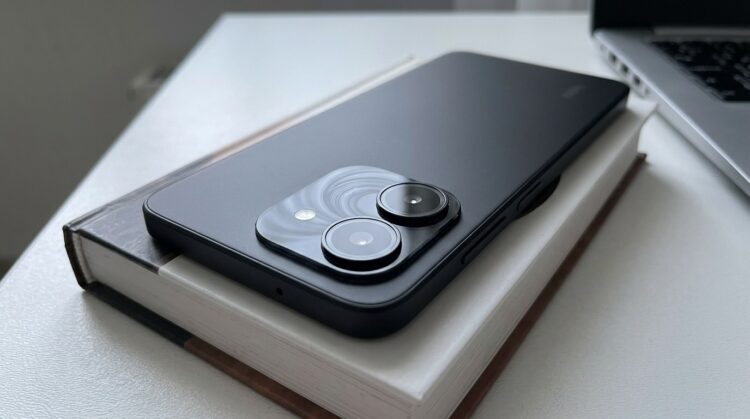Смартфон Redmi Note 17 с двойной камерой