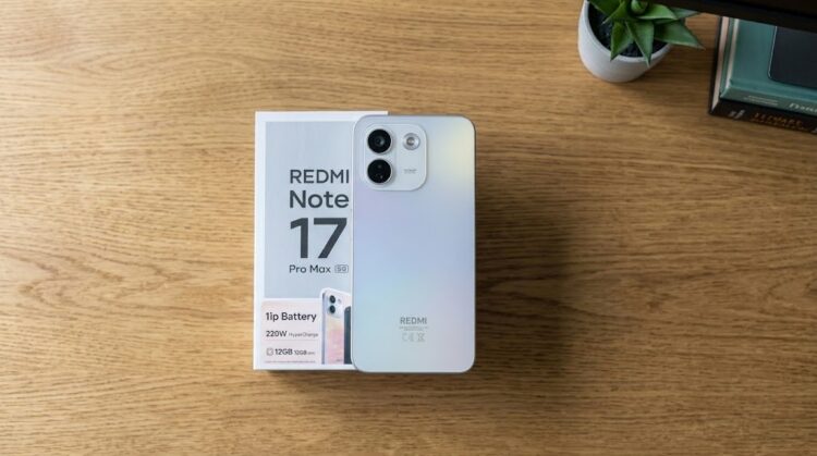 REDMI Note 17 Pro Max вместе с коробкой