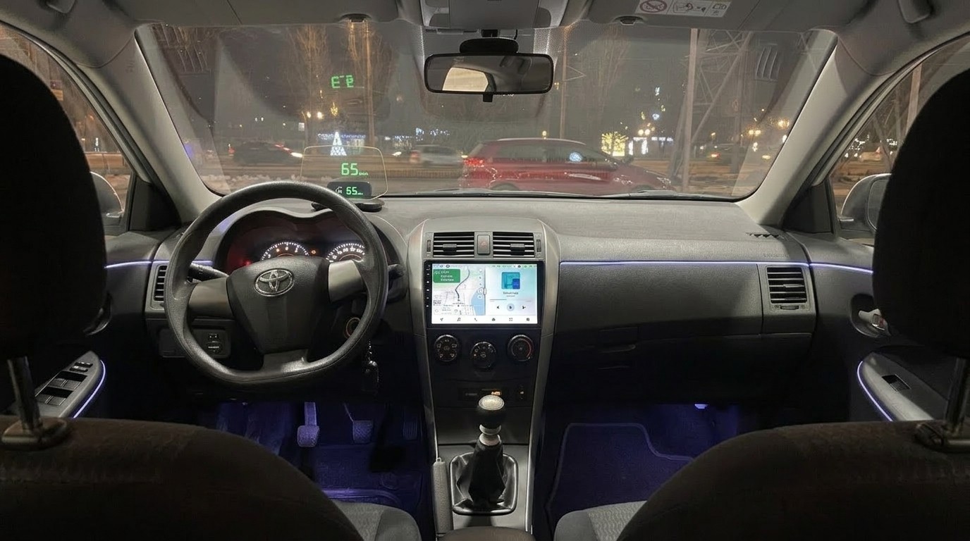 Проекция, CarPlay, подсветка, камера и не только: что я купил в свою машину, которой 14 лет