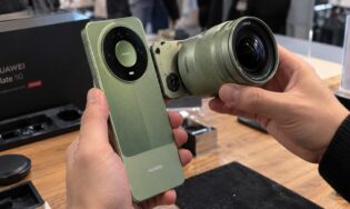 К смартфону HUAWEI Mate 90 пристёгивают камеру