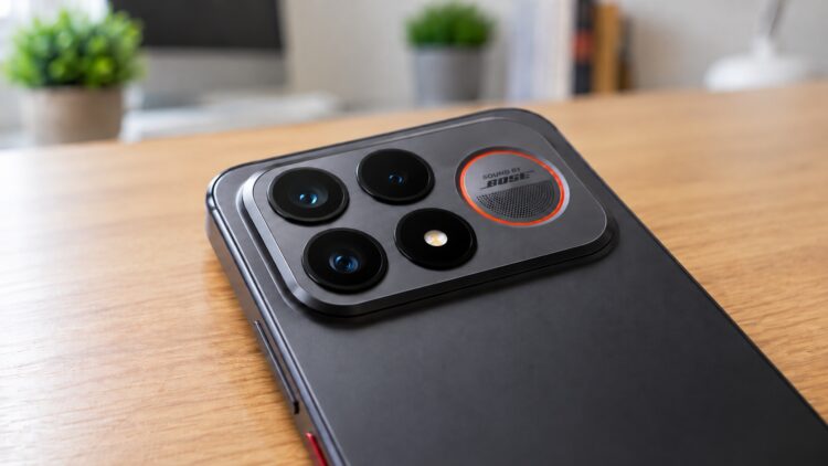Сабвуфер смартфона POCO F9 Ultra